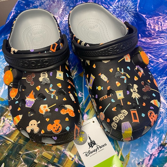 disney halloween crocs